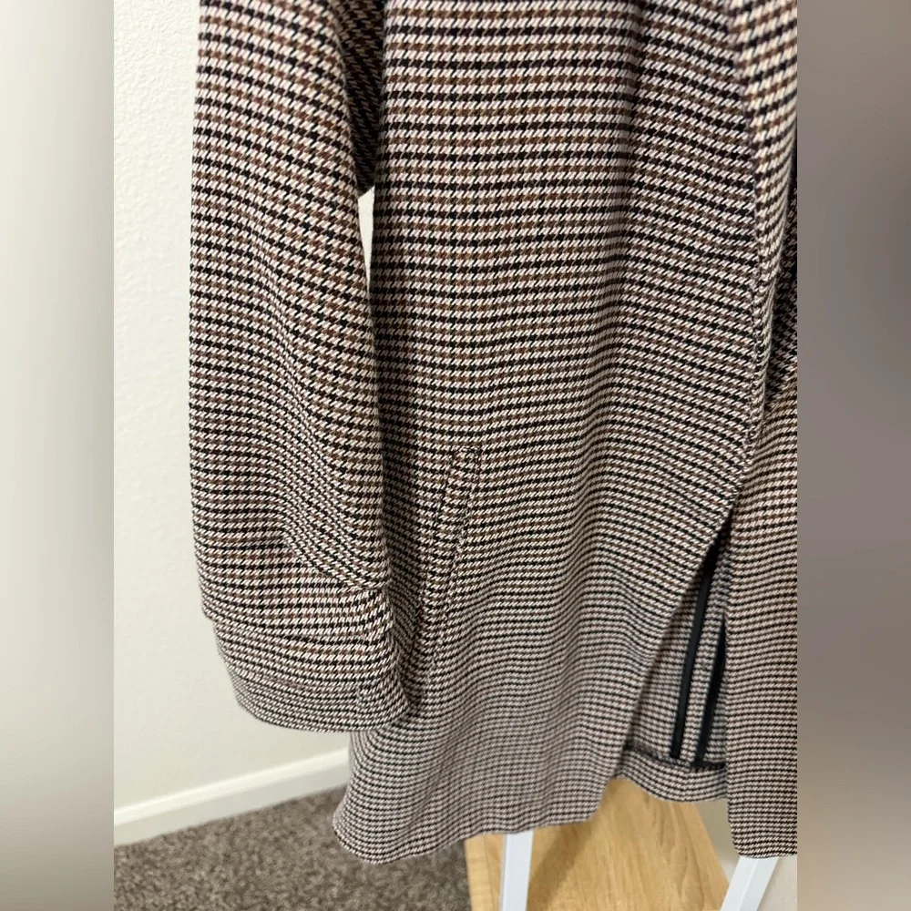 Philosophy Black and Brown Houndstooth Blazer - Picture 3 of 4